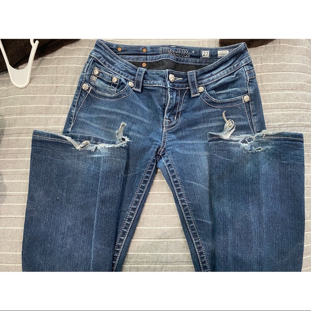 Size 27 Miss Me Jeans distressed hem